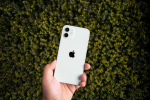 Аналитика МТС: iPhone 12 стал самым востребованным смартфоном на вторичном рынке