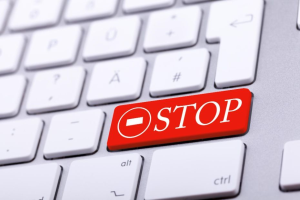 Онлайн-продажи табака начнут блокировать без суда