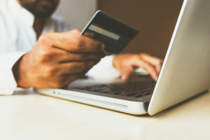 Итоги 2023 года в e-commerce: рост интернет-магазинов и новые платёжные методы