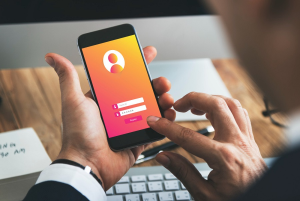 Positive Technologies: SIM-карты позволяют входить в аккаунты прежних владельцев