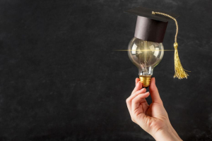 Работа с ИИ и креативность: VK Education назвала навыки года
