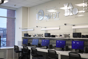 МИЭТ и Yadro открыли совместную научно-исследовательскую лабораторию
